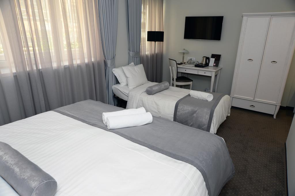 Alexandar Square Boutique Hotel Skopje Extérieur photo