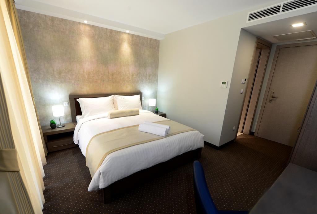 Alexandar Square Boutique Hotel Skopje Extérieur photo